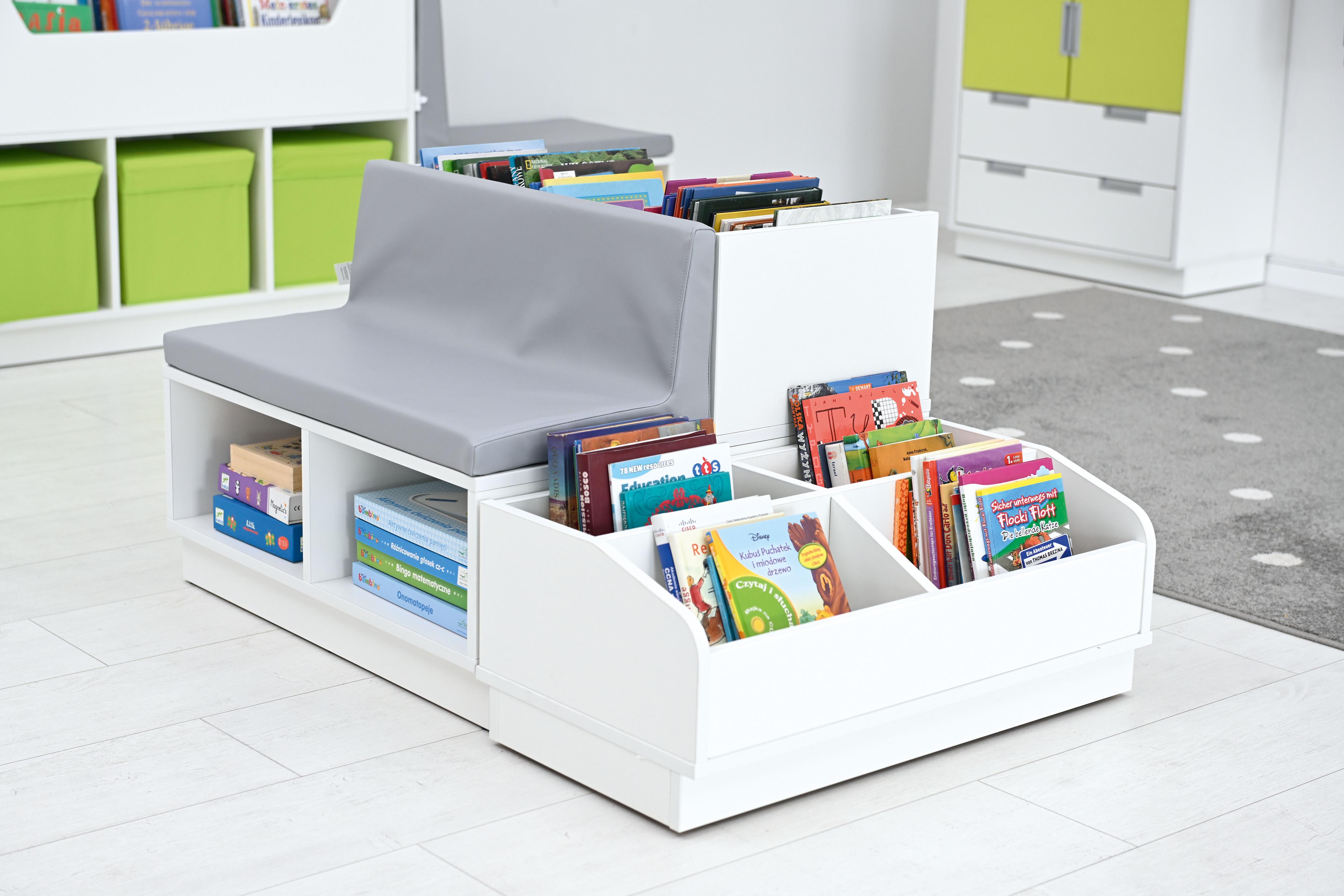 Kinder-Bücherbank in Leseecke, Sitzgelegenheit für Kita. - Produkt wird im Kindergarten oder Schule genutzt.