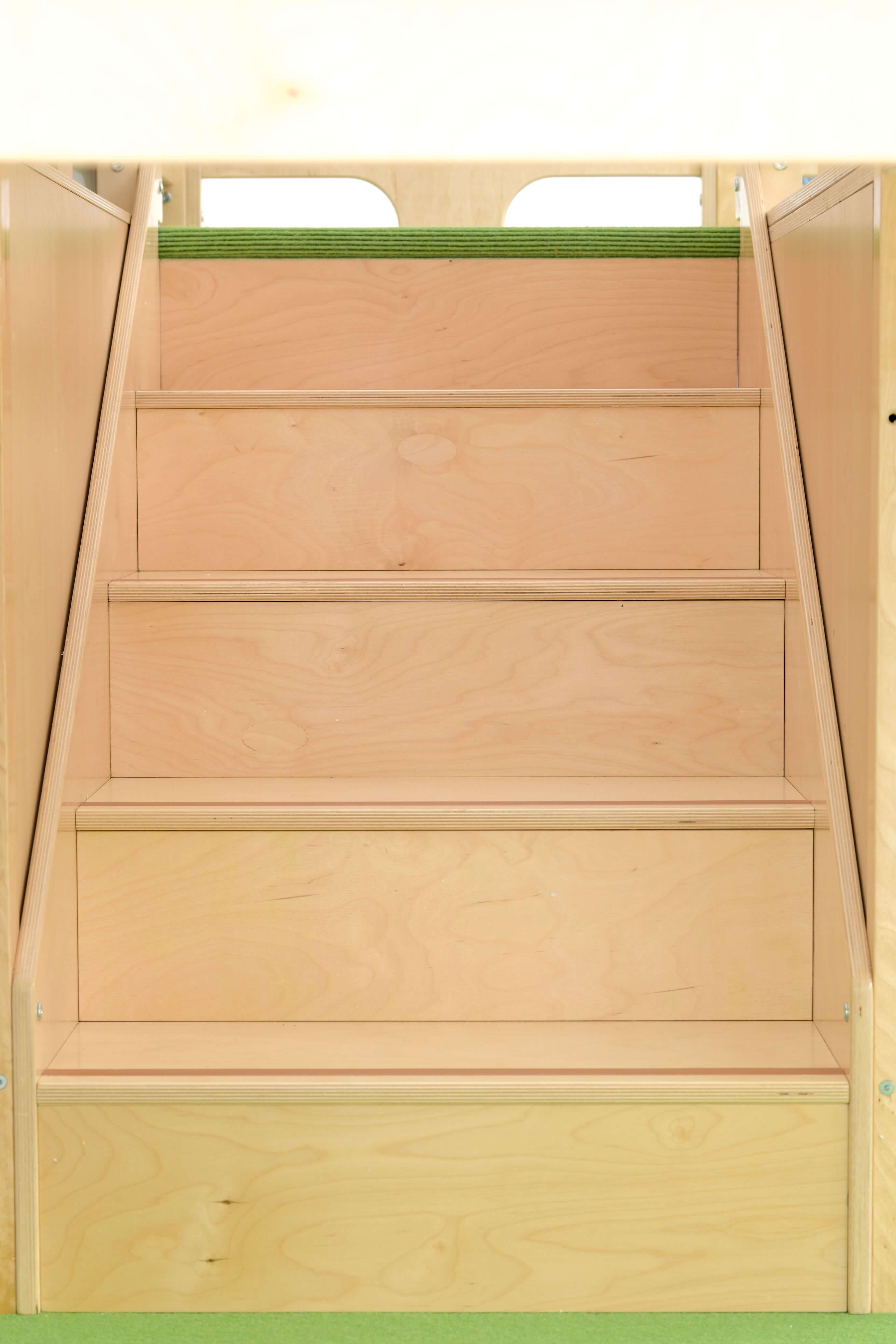 Kindergarten Hochebene Ben Detailansicht von Treppe