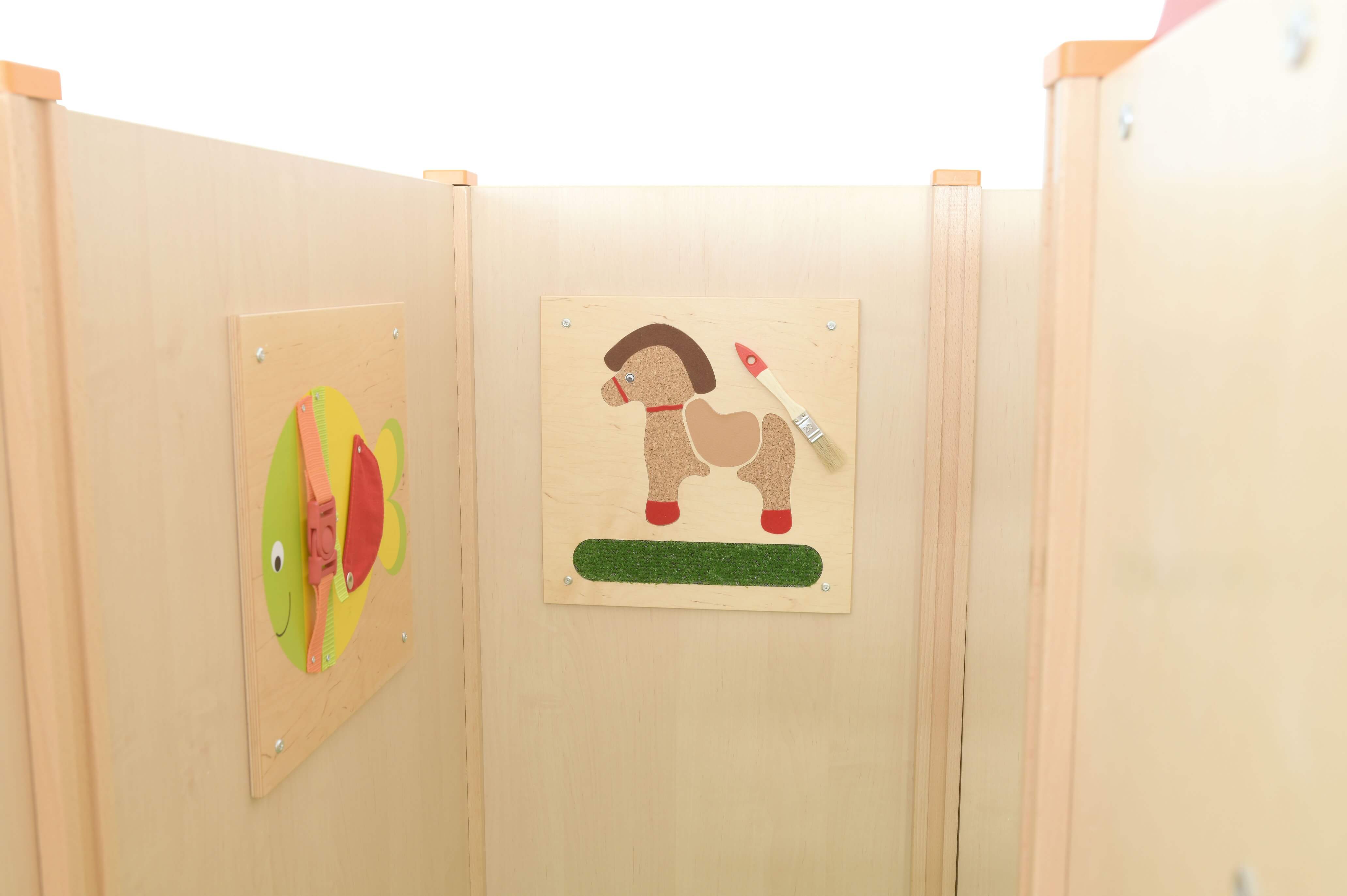 Kindergarten Spielecke Leo XL Detailansicht Applikation zum Lernen von Motorik 2