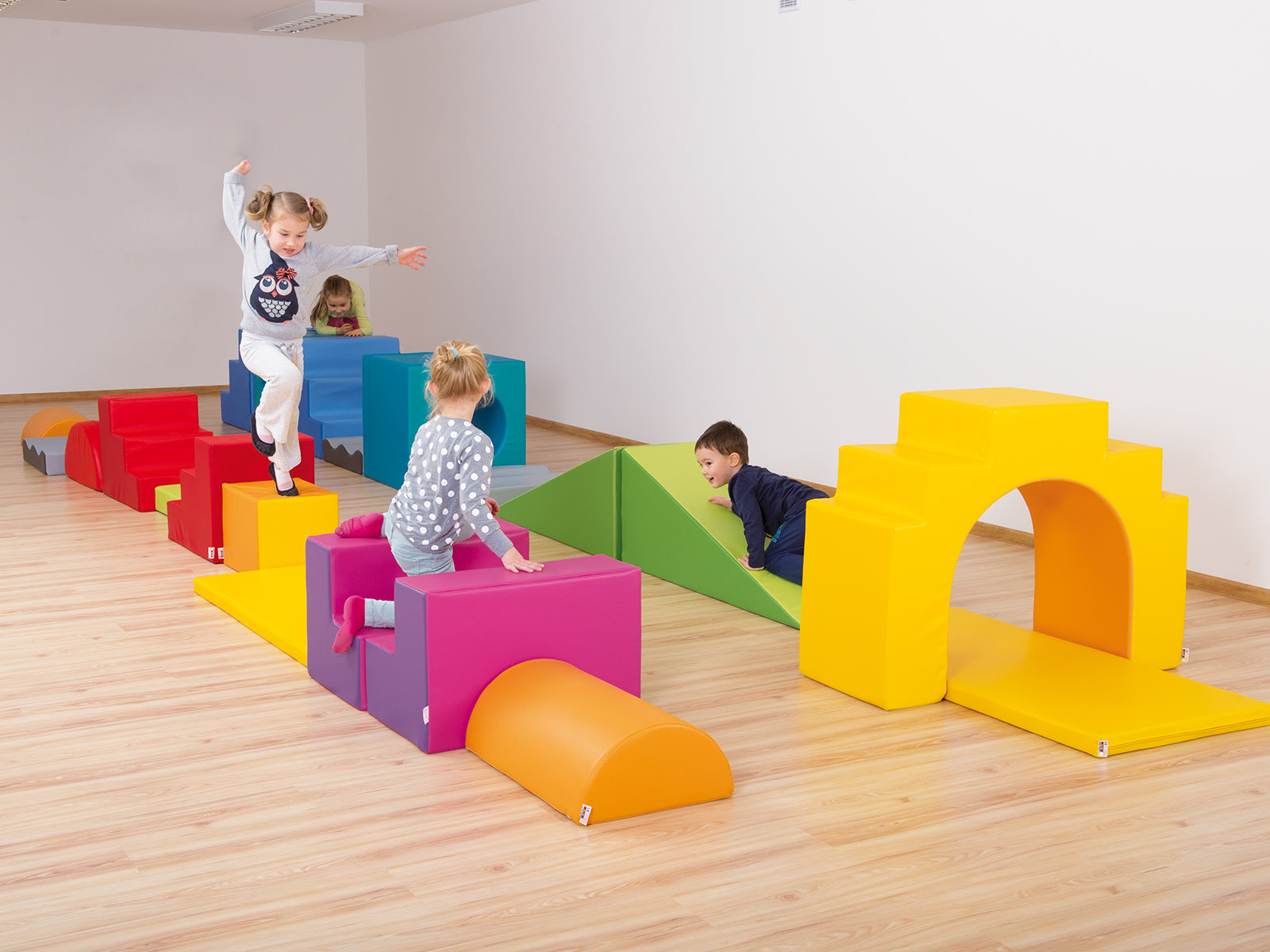 Schuimblokkenkasteel als set van 29 stuks.